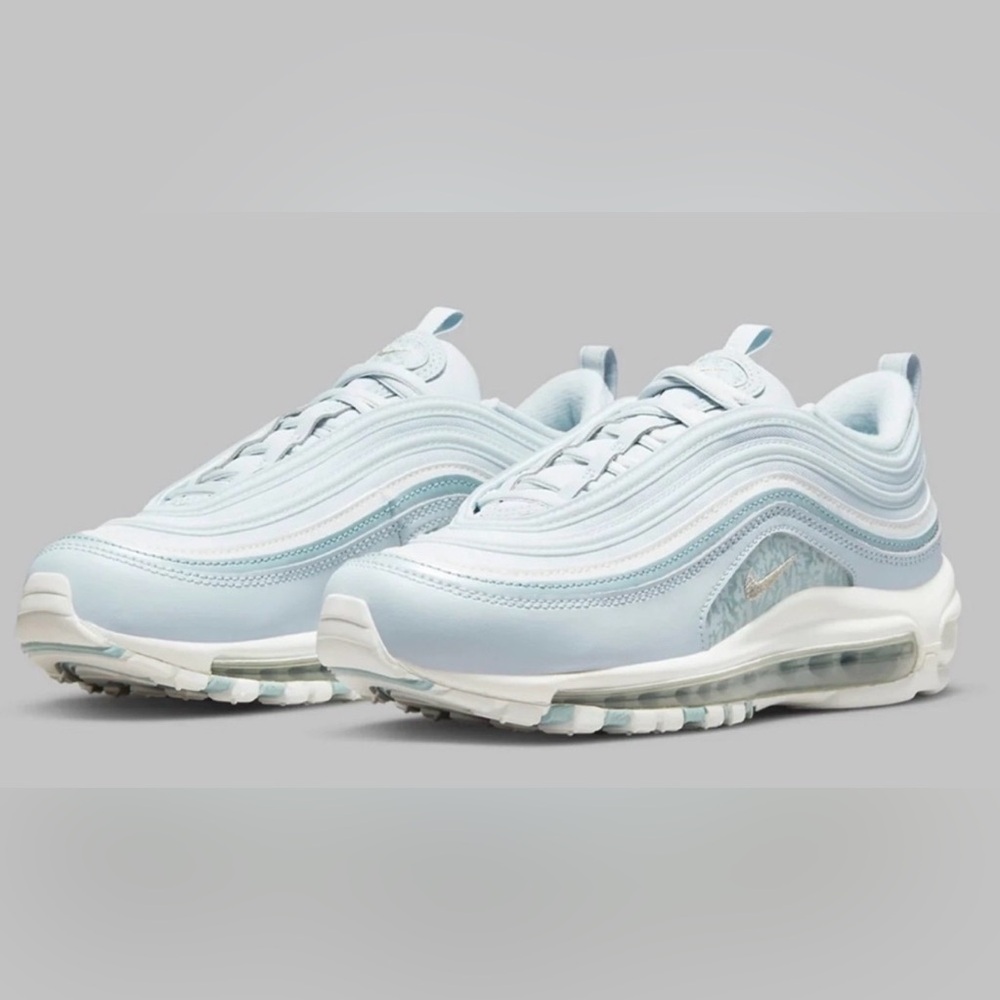 Nike Women's Airmax 97 Aura/Metallic Silver